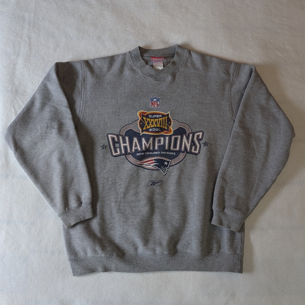 Rare Vintage New England Patriots Super Bowl 38 Champions Reebok Crewneck